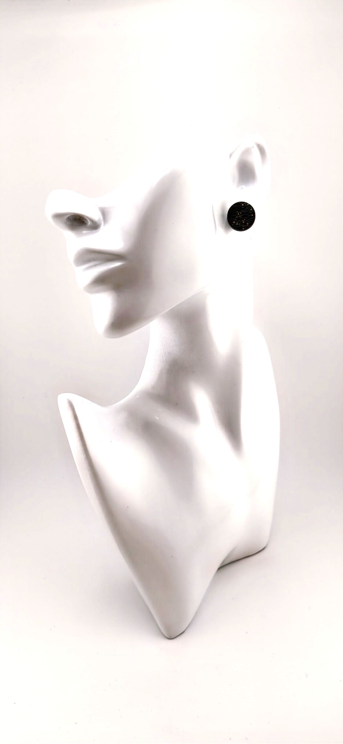 9 9